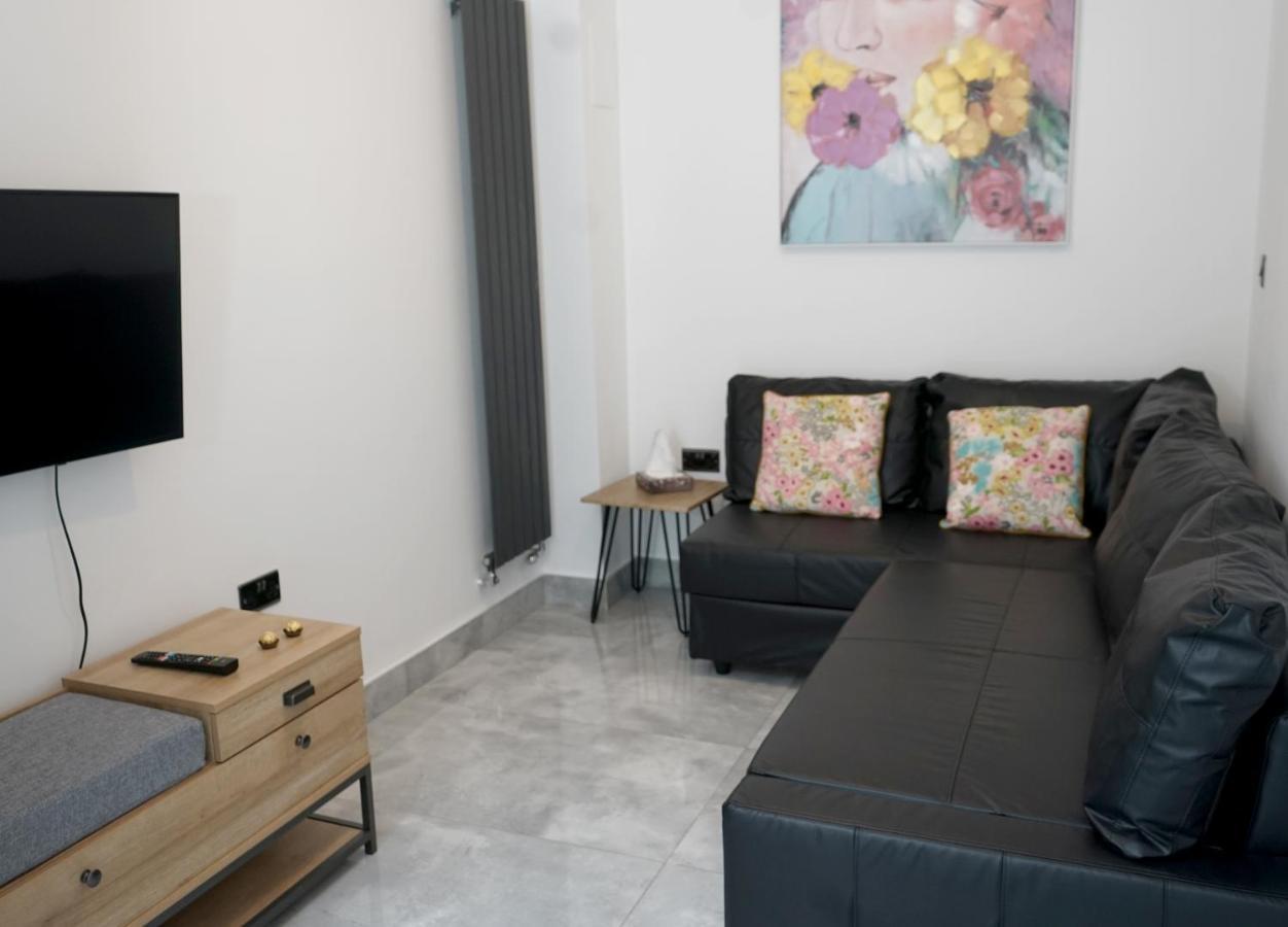 Luxury London Garden Home Sleep 7, 2 Mins To Metro Экстерьер фото