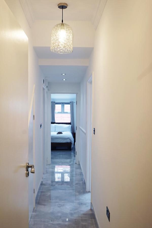 Luxury London Garden Home Sleep 7, 2 Mins To Metro Экстерьер фото