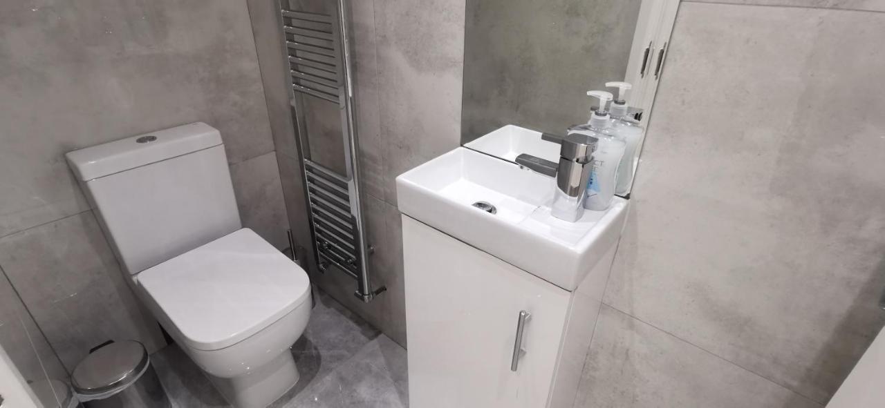 Luxury London Garden Home Sleep 7, 2 Mins To Metro Экстерьер фото